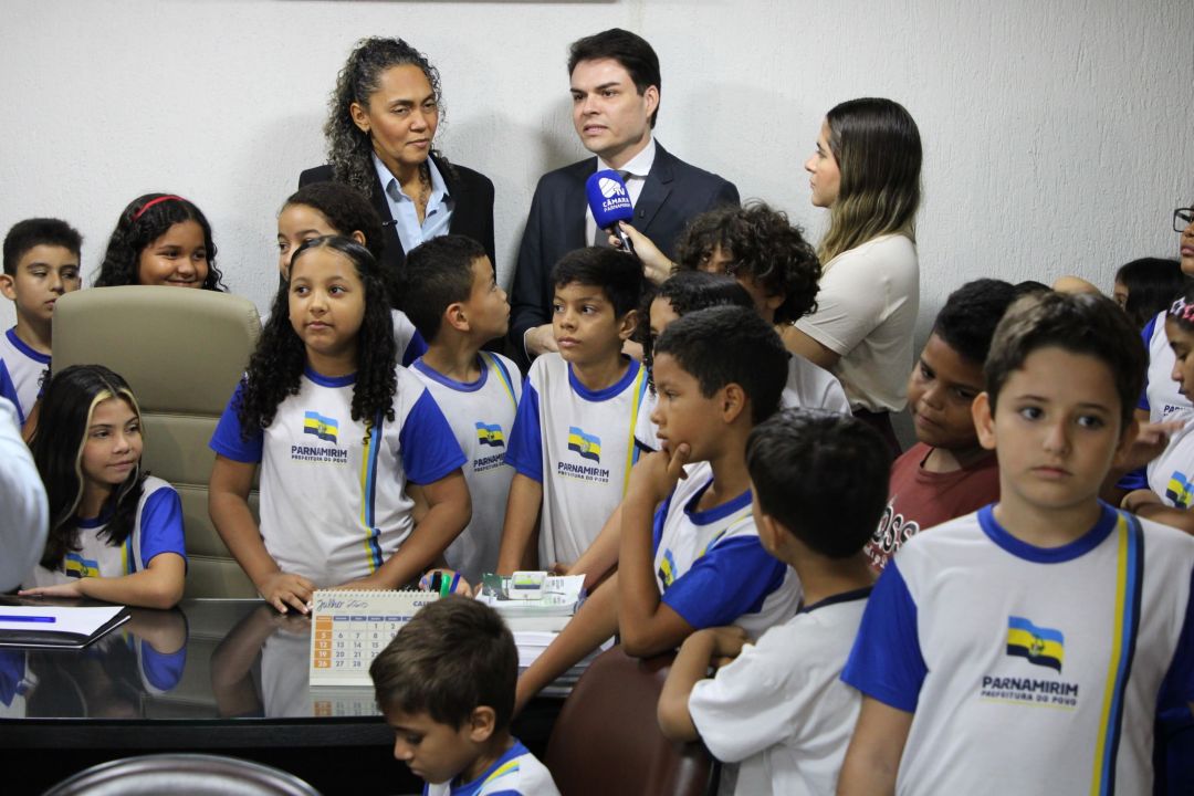 Visita dos alunos da Escola Municipal Ivanira Paisinho à Câmara Municipal de Parnamirim. - Foto 19