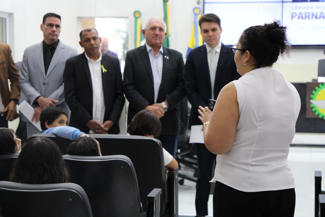 Visita dos alunos da Escola Municipal Ivanira Paisinho à Câmara Municipal de Parnamirim - Foto 1