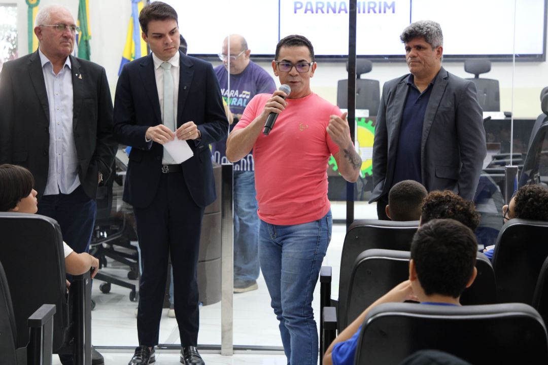 Visita dos alunos da Escola Municipal Ivanira Paisinho à Câmara Municipal de Parnamirim - Foto 2